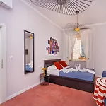 Cap Rooms